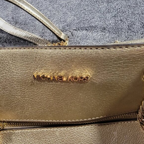 Michael Kors Jet Set Medium Chain Leather Tote Bag - Picture 2 of 5